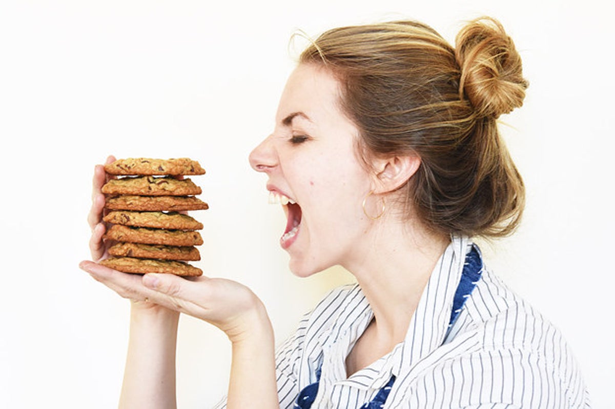 Eating Cookie